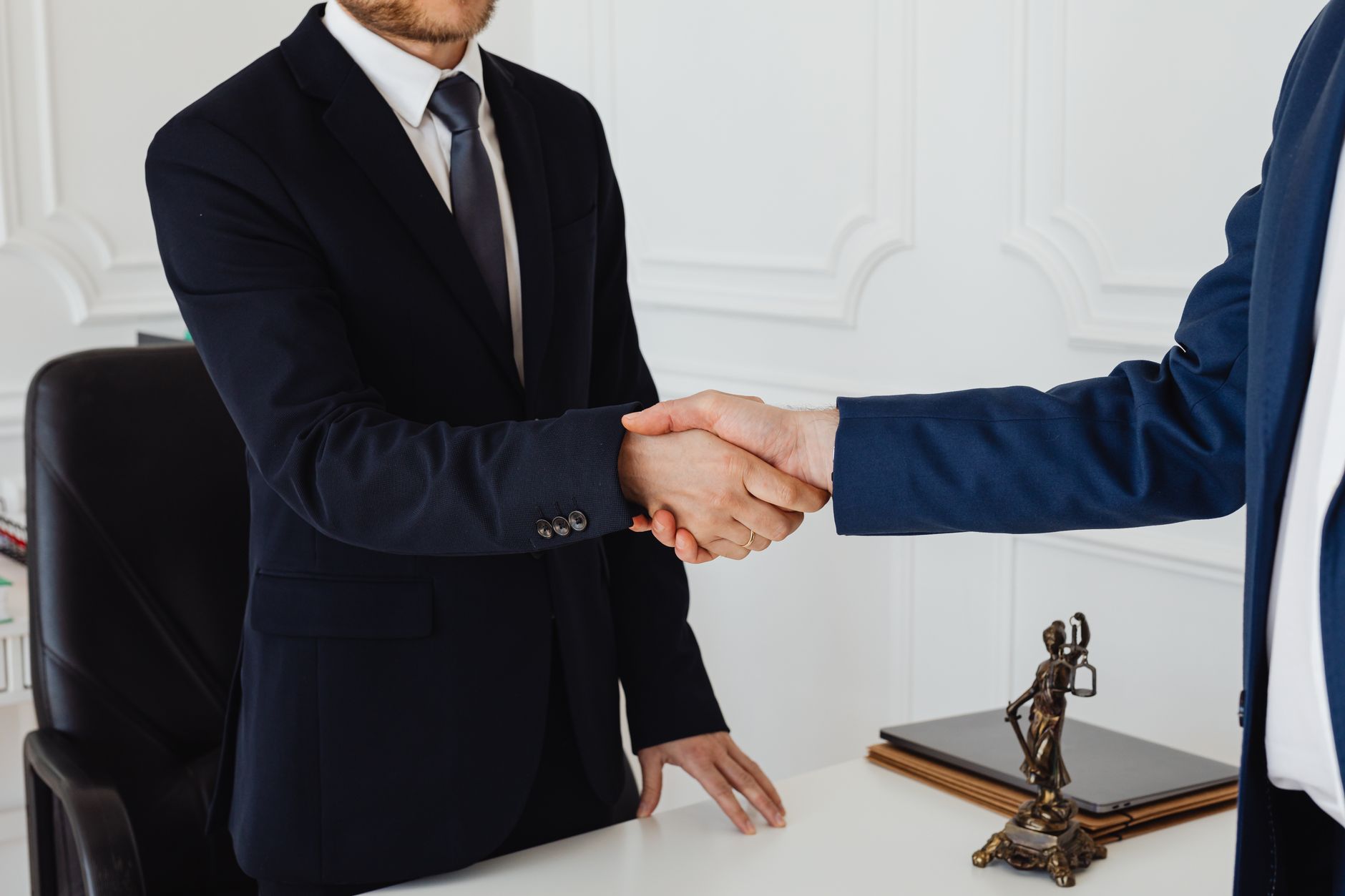 Swiss Trust Law: Status, Alternatives & Why Foundations Are Used Instead